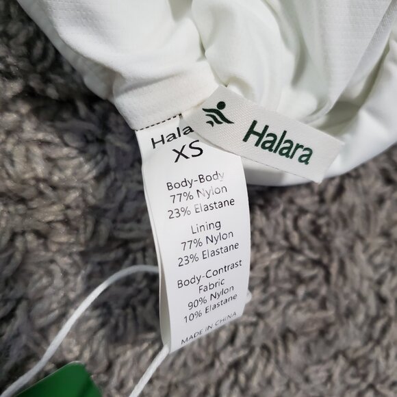 NWT Halara Puff SLeeve Square Neck Snap Bodysuit in White - XS - Picture 4 of 8